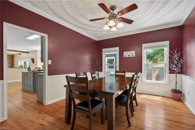 1004 Marlbank CT, Chesapeake, VA 23322