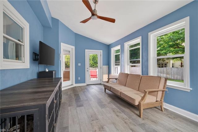 1004 Marlbank CT, Chesapeake, VA 23322