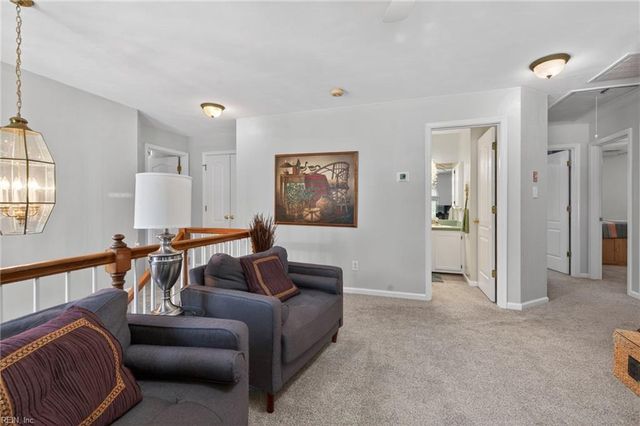 1004 Marlbank CT, Chesapeake, VA 23322