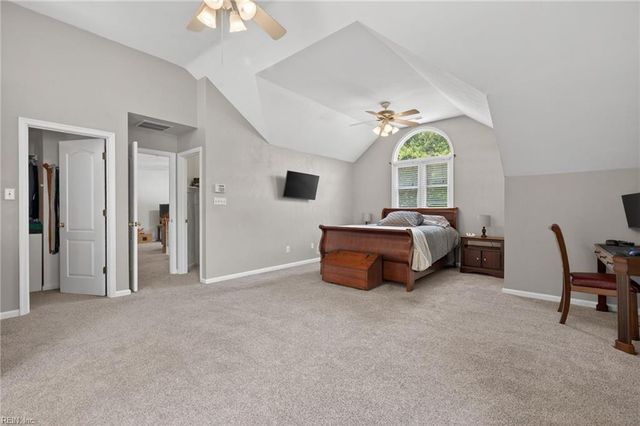 1004 Marlbank CT, Chesapeake, VA 23322