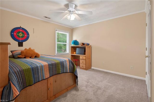 1004 Marlbank CT, Chesapeake, VA 23322