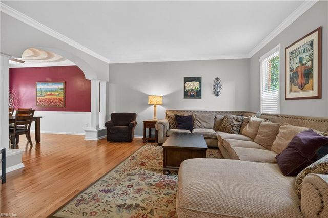 1004 Marlbank CT, Chesapeake, VA 23322