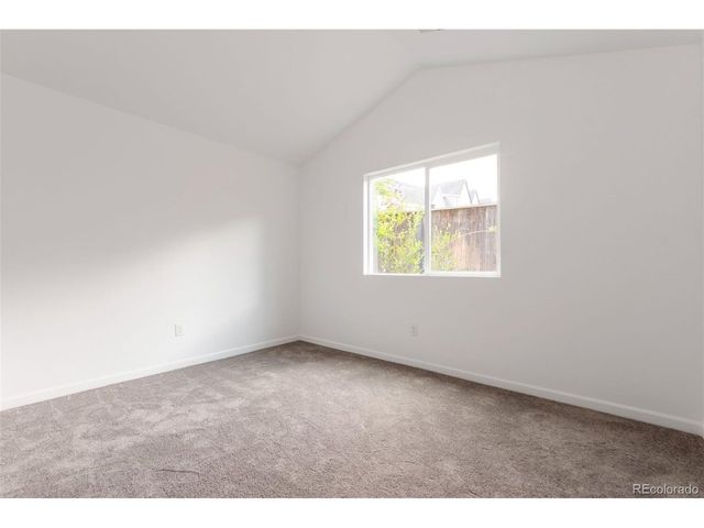 1728 Eagle St E, Aurora, CO 80011