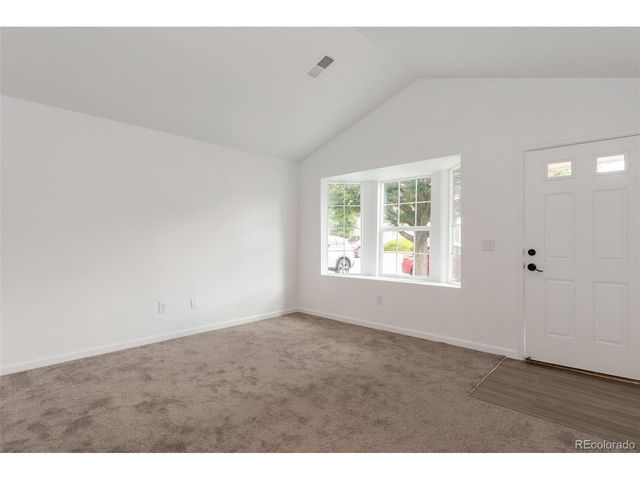 1728 Eagle St E, Aurora, CO 80011