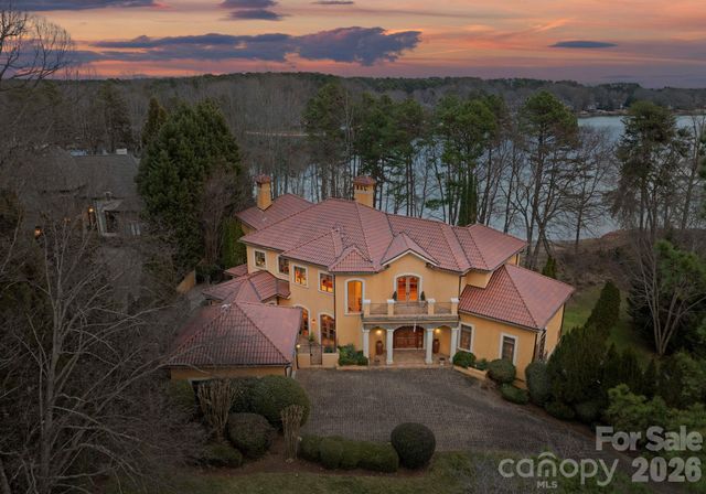 201 Brawley Harbor Place, Mooresville, NC 28117