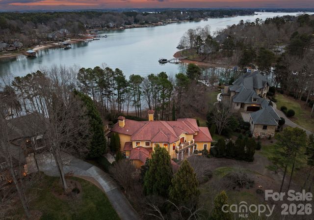 201 Brawley Harbor Place, Mooresville, NC 28117