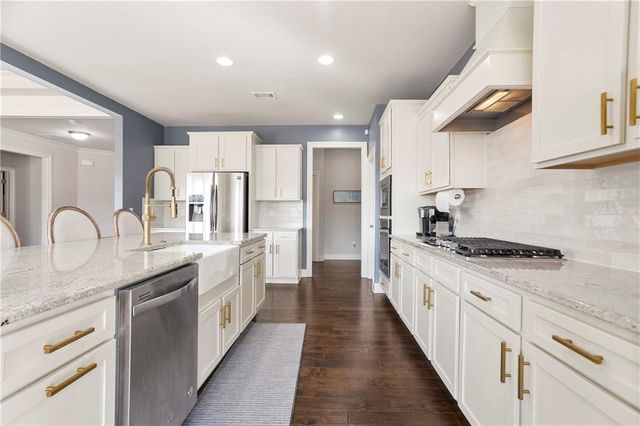 4051 Laura Jean Way, Buford, GA 30518