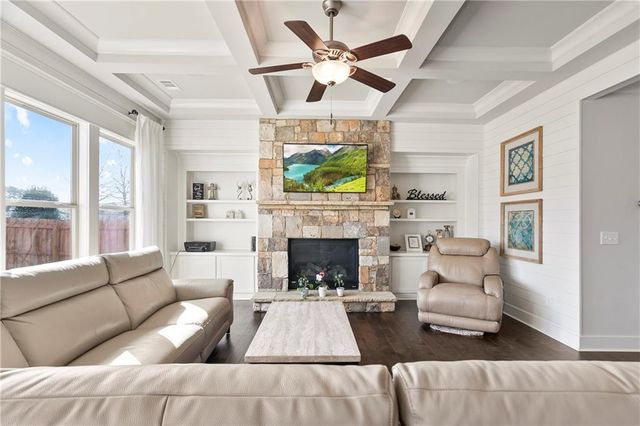 4051 Laura Jean Way, Buford, GA 30518