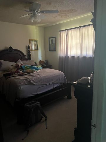 1585 Neihart Ave, Sacramento, CA 95832