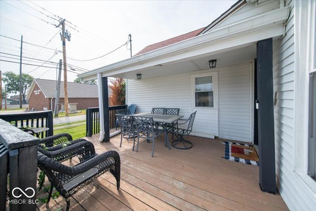 50 S Front Street, Whiteland, IN 46184