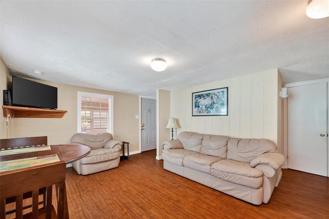 1012 12th Street UP, Dickinson, TX 77539