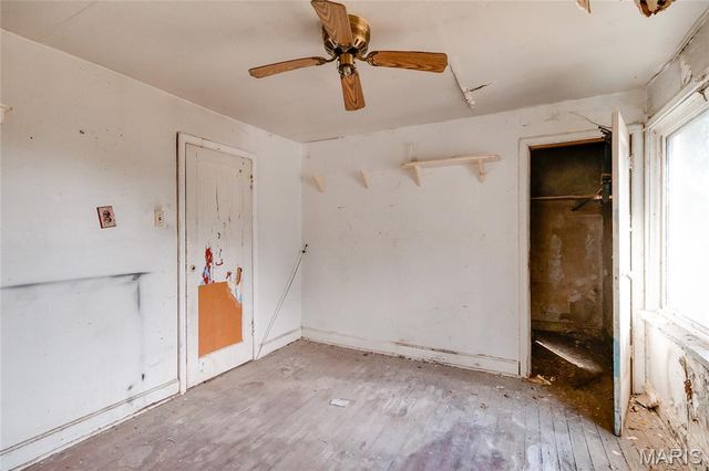 9739 McDowell Place, St Louis, MO 63114