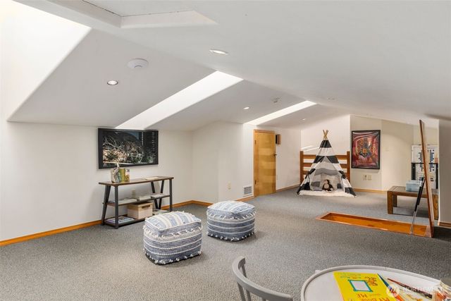 3109 181st Avenue NE, Redmond, WA 98052