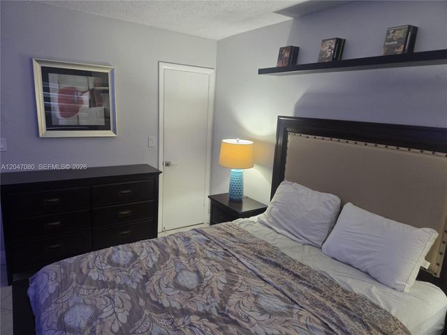 4265 NW South Tamiami Canal Dr 1-208, Miami, FL 33126