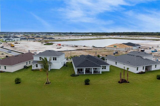 10661 NW SUNCREST LOOP, Port St Lucie, FL 34987