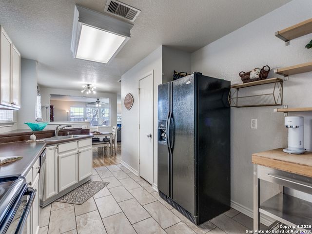 7614 Cortland Oak, San Antonio, TX 78254