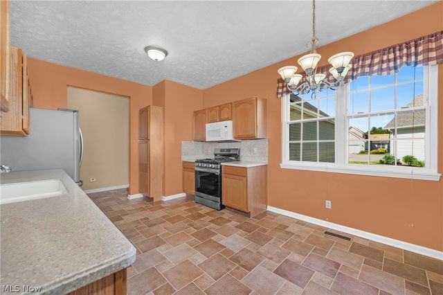8845 Ashlyn Court, Olmsted Falls, OH 44138