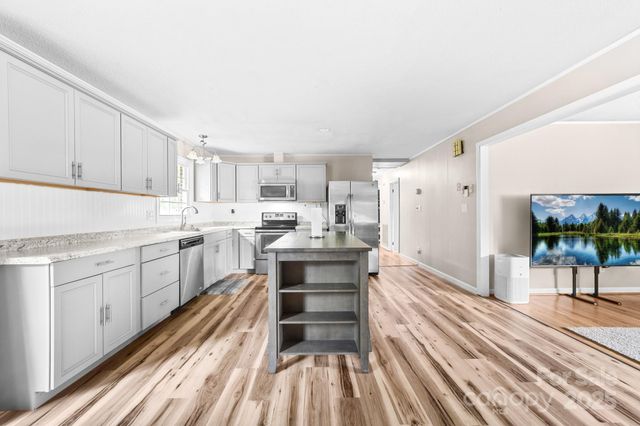 2509 Woodbridge Drive, Gastonia, NC 28056