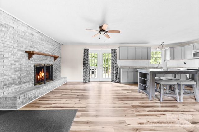 2509 Woodbridge Drive, Gastonia, NC 28056