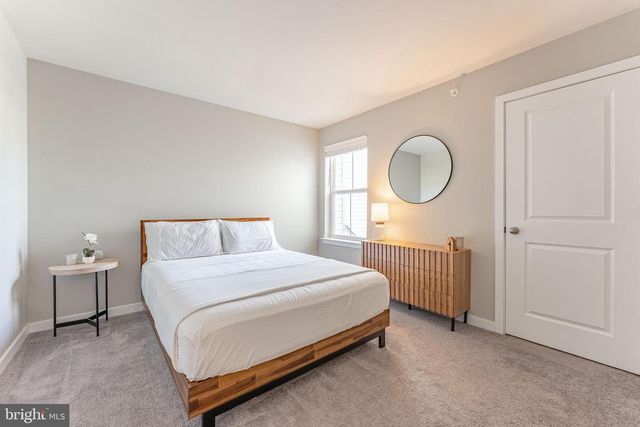 7 FOUR LEAF DR, Downingtown, PA 19335
