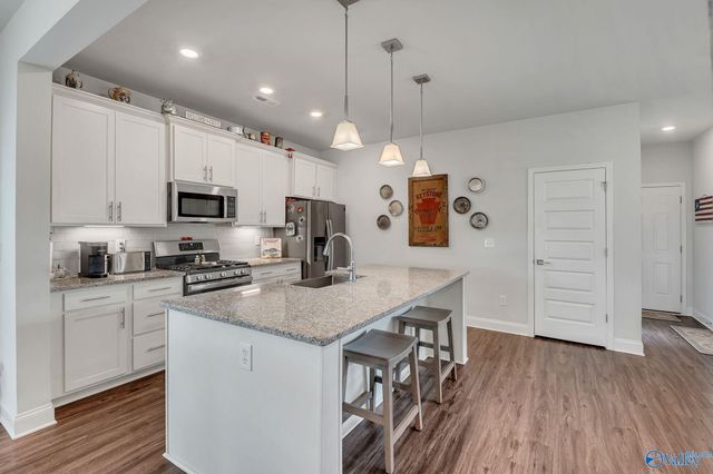 17258 Brooklawn Street, Athens, AL 35611