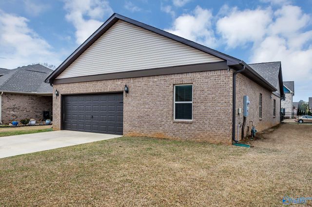 17258 Brooklawn Street, Athens, AL 35611