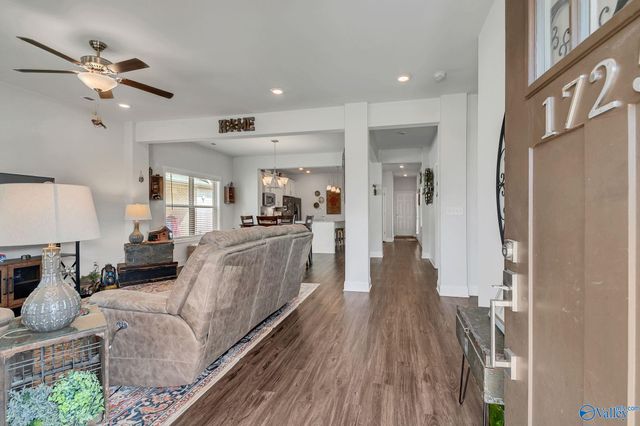 17258 Brooklawn Street, Athens, AL 35611