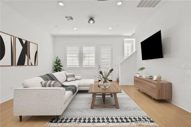 27068 Deer Way, Valencia, CA 91381