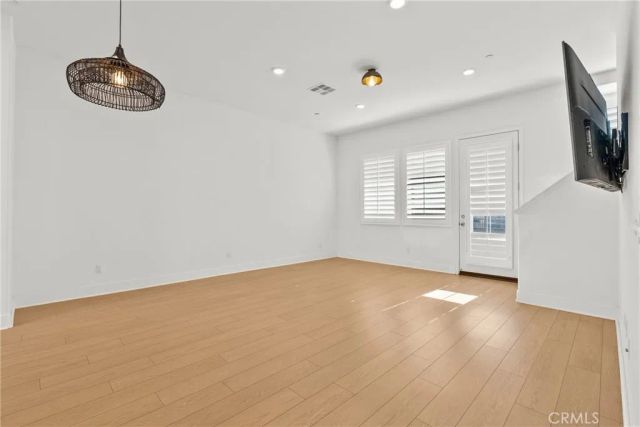 27068 Deer Way, Valencia, CA 91381