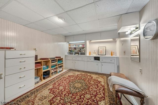 5 Robin Rd, Fanwood Boro, NJ 07023