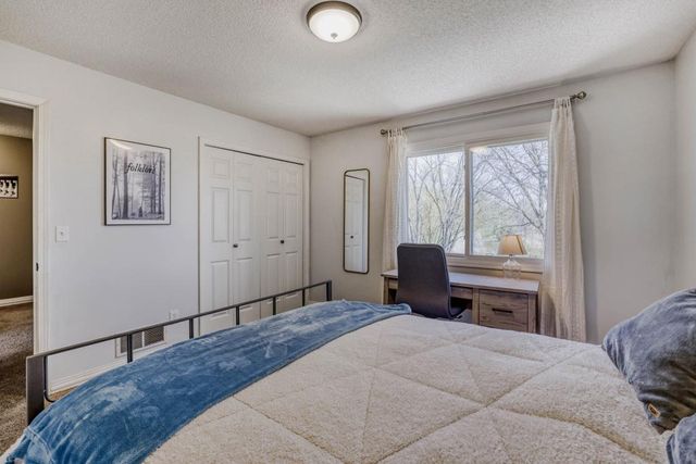 14050 37th Avenue N, Plymouth, MN 55447