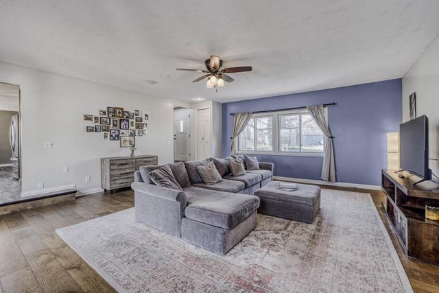 14050 37th Avenue N, Plymouth, MN 55447