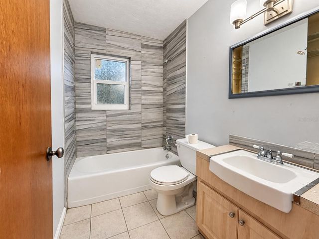 2921 7TH AVENUE W, Bradenton, FL 34205