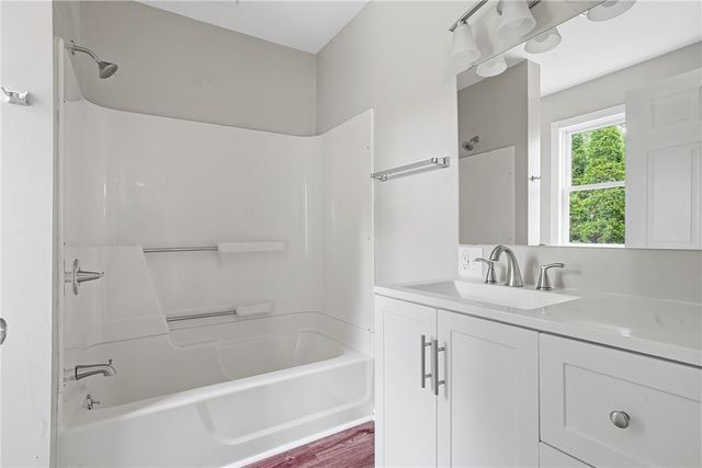 926 Morton St, New Castle, PA 16101