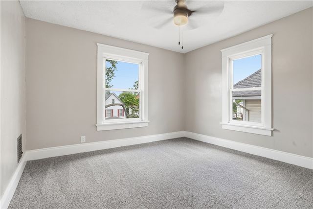 926 Morton St, New Castle, PA 16101