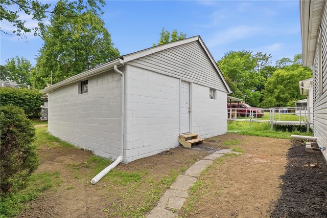 926 Morton St, New Castle, PA 16101