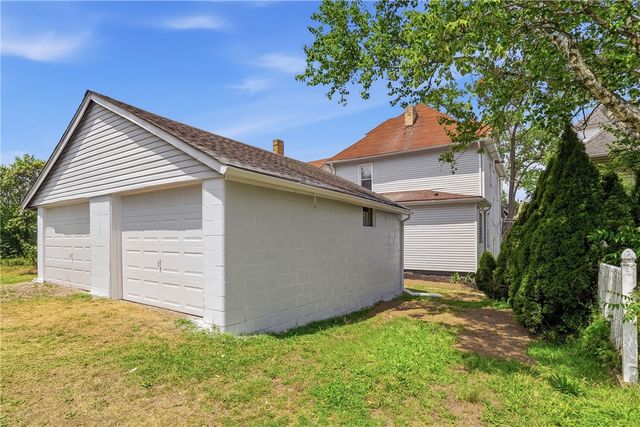 926 Morton St, New Castle, PA 16101