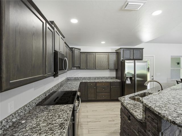 450 ROSEDALE AVENUE, St Cloud, FL 34769