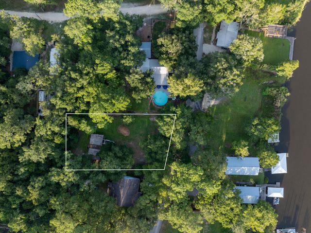 Lot 2 & 3 Pitts Bayshore Drive, Freeport, FL 32439