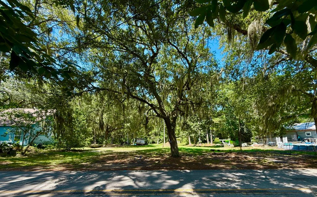 Lot 2 & 3 Pitts Bayshore Drive, Freeport, FL 32439