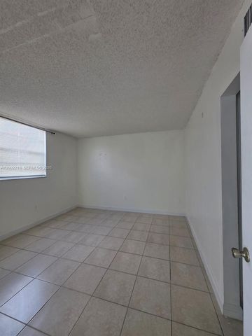 5055 NW 7th St 602, Miami, FL 33126