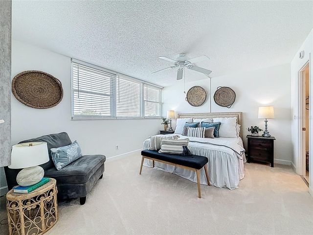 7425 BAY ISLAND DRIVE S 105, South Pasadena, FL 33707