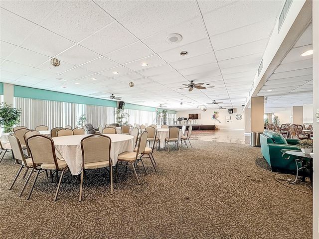 7425 BAY ISLAND DRIVE S 105, South Pasadena, FL 33707