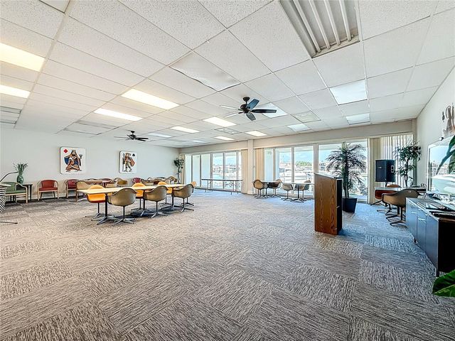 7425 BAY ISLAND DRIVE S 105, South Pasadena, FL 33707