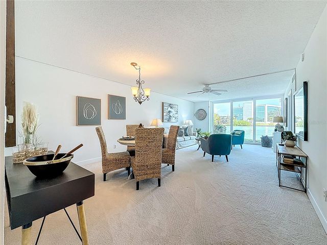 7425 BAY ISLAND DRIVE S 105, South Pasadena, FL 33707