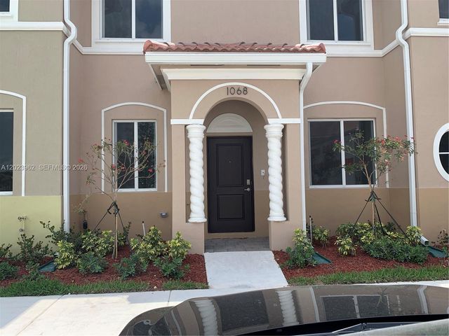 1068 SE 24th Ave, Homestead, FL 33035