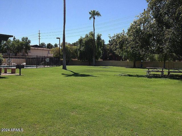 1827 E KIRKLAND Lane D, Tempe, AZ 85281