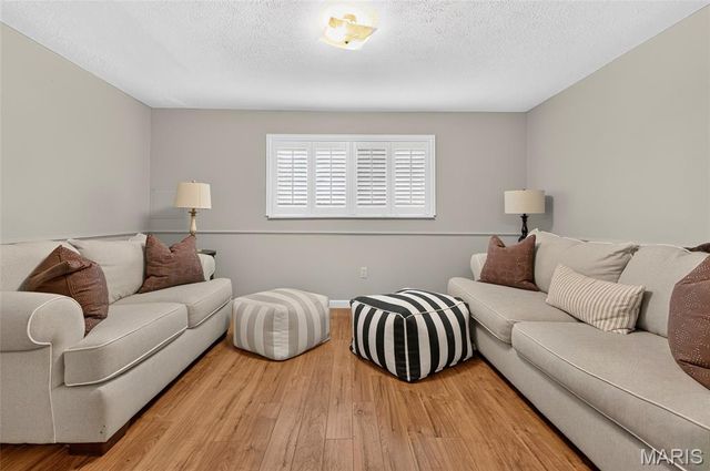 30 Wexford Green, Maryville, IL 62062