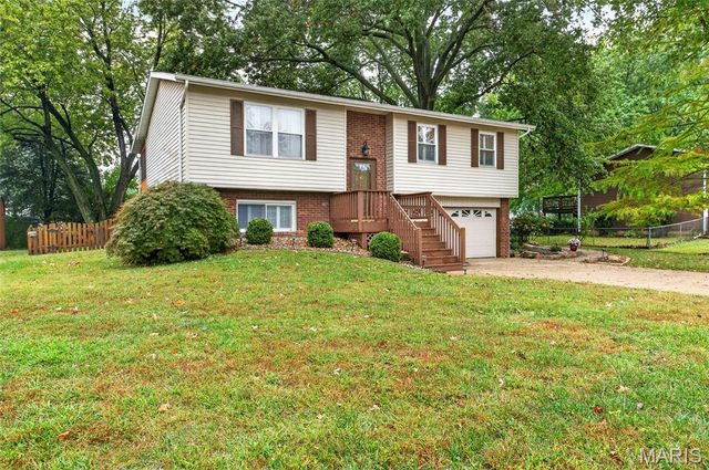 30 Wexford Green, Maryville, IL 62062