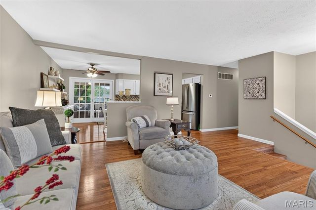 30 Wexford Green, Maryville, IL 62062